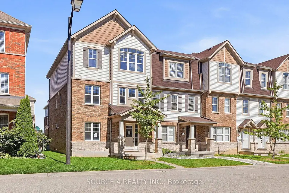12 Tight Crt, Milton — listing photo